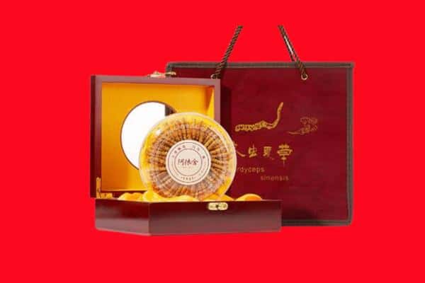 昌都卡若区回收冬虫夏草